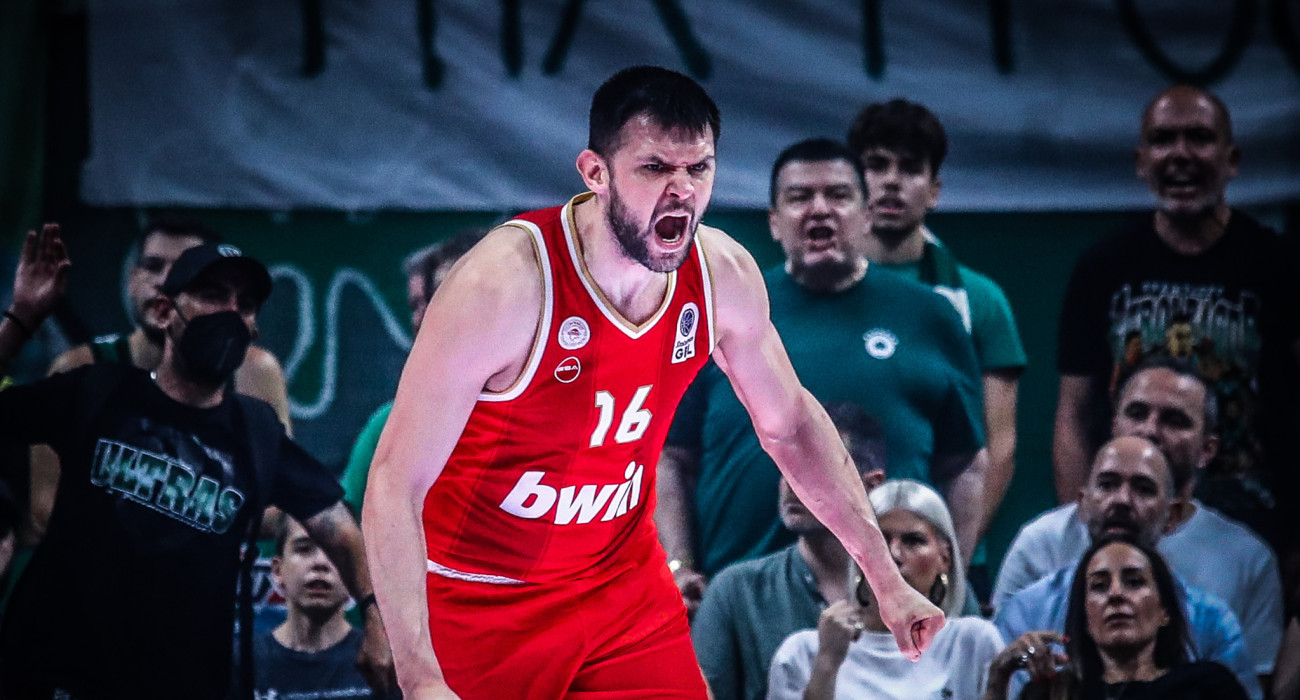 Ο Ολυμπιακός «άλωσε» το ΟΑΚΑ και αγγίζει τον τίτλο του πρωταθλητή