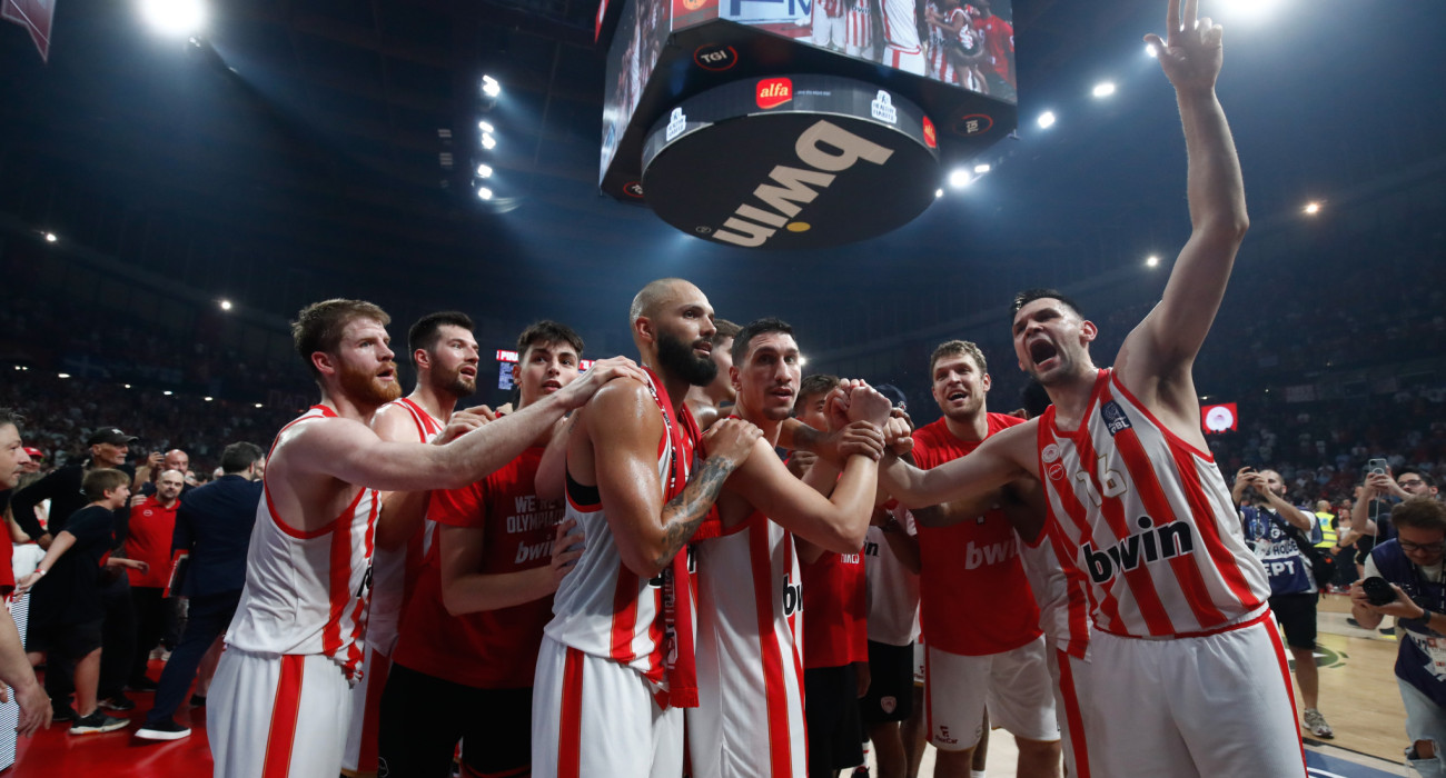 Κόντρα στη λογική επέστρεψε στην κορυφή!