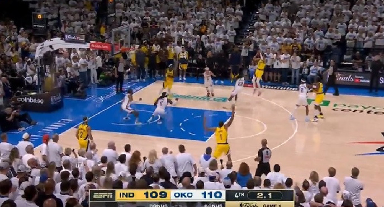 Η καλαθάρα του Χαλιμπάρτον που οδήγησε σε break τους Πέισερς στους τελικούς του ΝΒΑ (video)