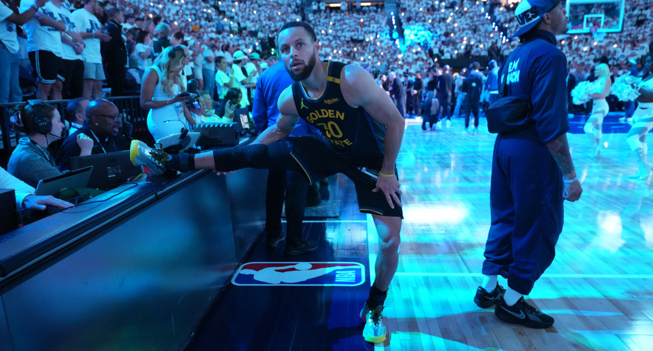 Ο Στέφεν Κάρι που αποτελεί πια... sneaker free agent / Πηγή: Getty Images