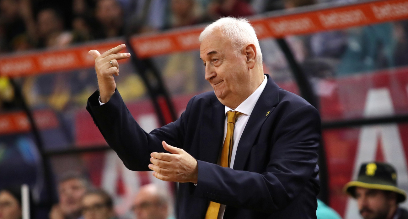 Η επιστροφή του Σάκοτα στην Αθήνα «τρέχει» τις εξελίξεις στην ΑΕΚ