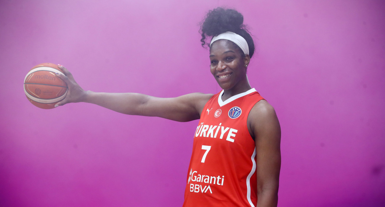 Η Τιάρα ΜακΚόουαν στο Athletiko: «Ήρθαμε στο EuroBasket για να παλέψουμε για μετάλλιο»