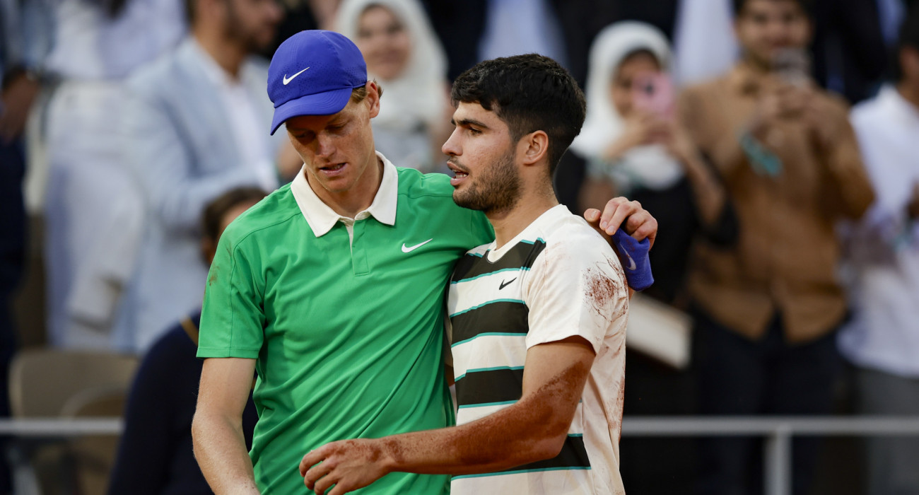 ο Γιανίκ Σίνερ μαζί με τον Κάρλος Αλκαράθ / Πηγή: Getty Images