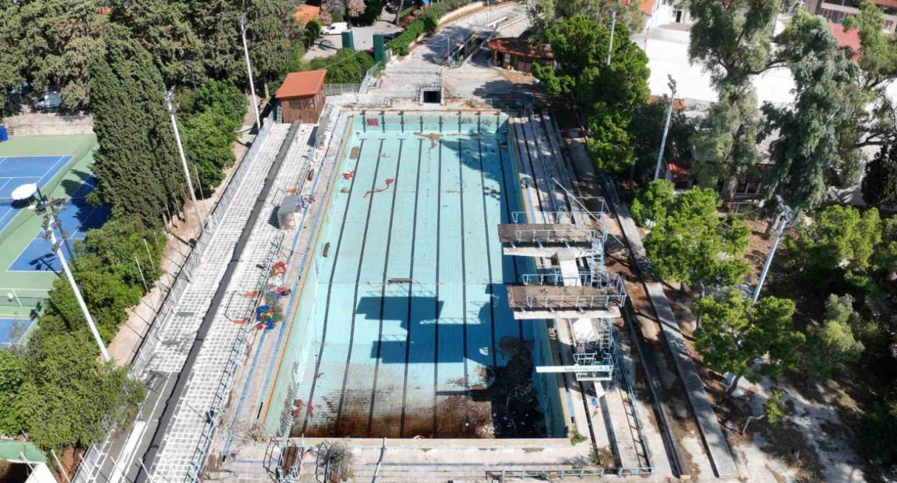 Ιστορική στιγμή: Το Ολυμπιακό Κολυμβητήριο στο Ζάππειο ανοίγει ξανά μετά από 13 χρόνια