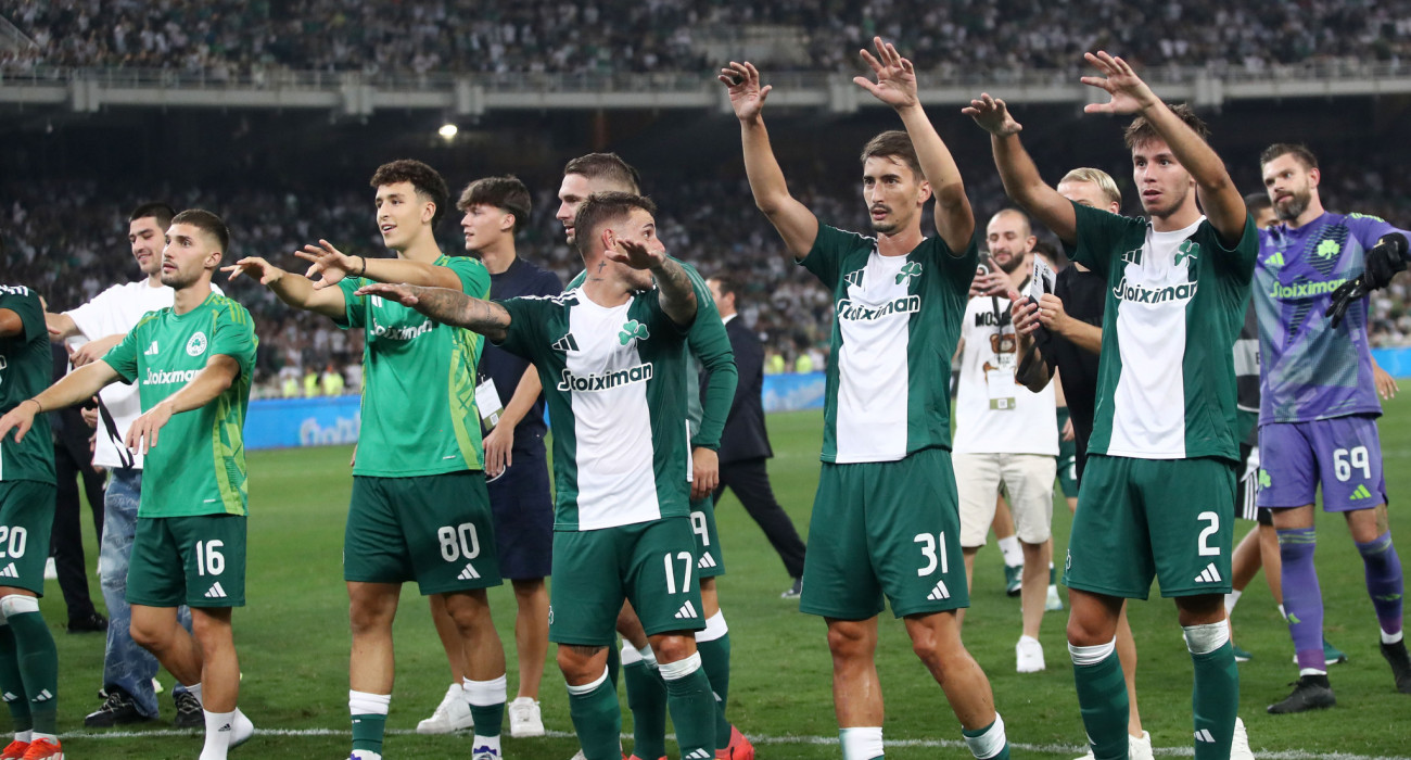 Οι παίκτες του Παναθηναϊκού πανηγυρίζουν την περσινή πρόκρισή τους επί της Λανς - ΠΗΓΗ: ΙΝΤΙΜΕ