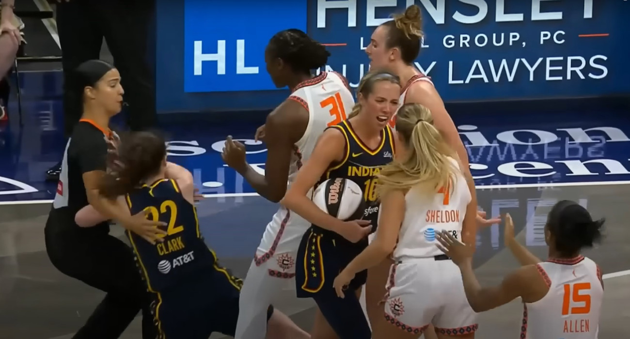 Το τρομερό ξύλο στην Κλαρκ και η ατάκα της στους δημοσιογράφους (video)