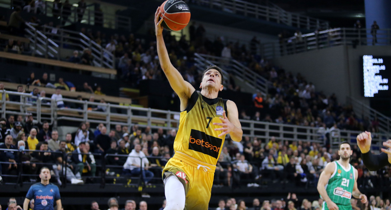 Και τώρα... Φλιώνης: Προ των πυλών η ανανέωση με την ΑΕΚ