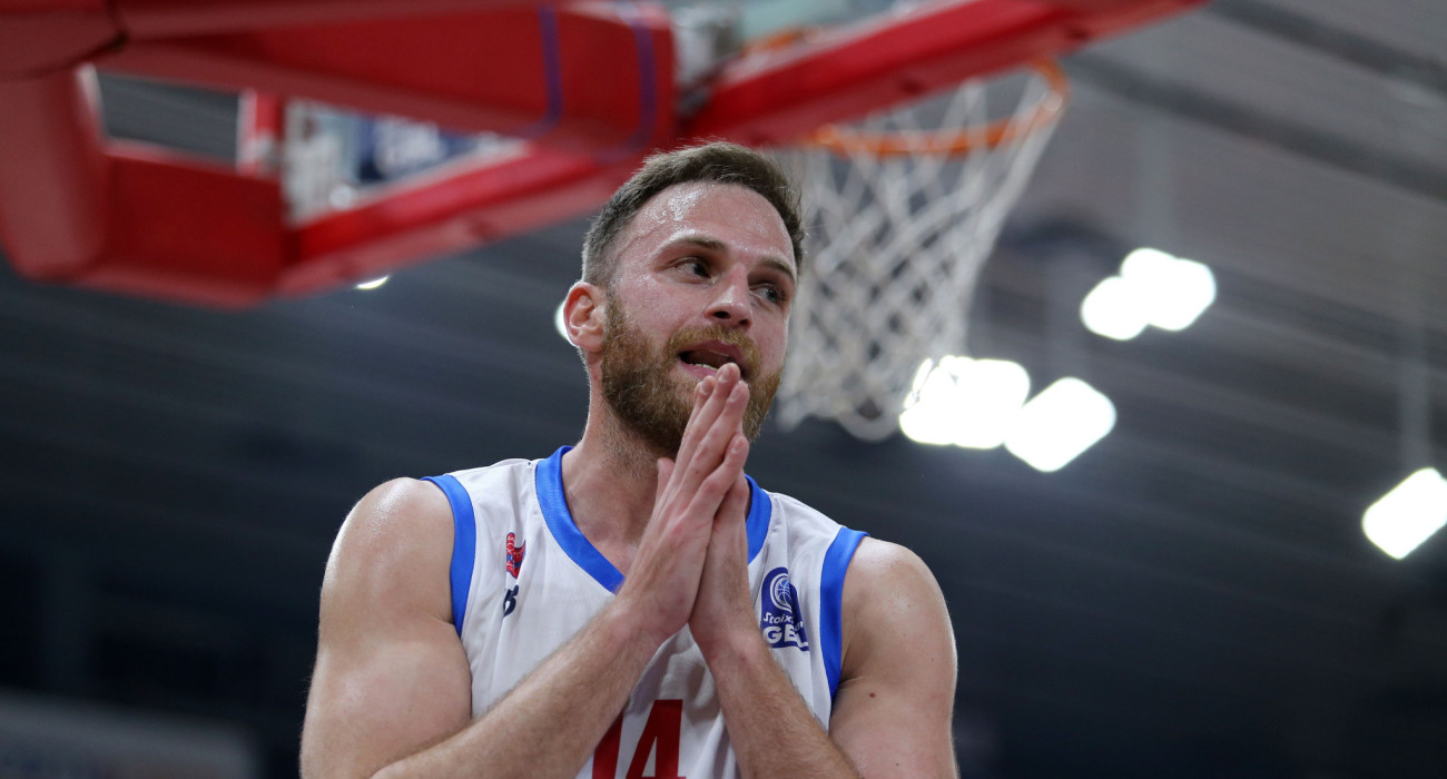 Η Μύκονος «βλέπει» τον Κακλαμανάκη