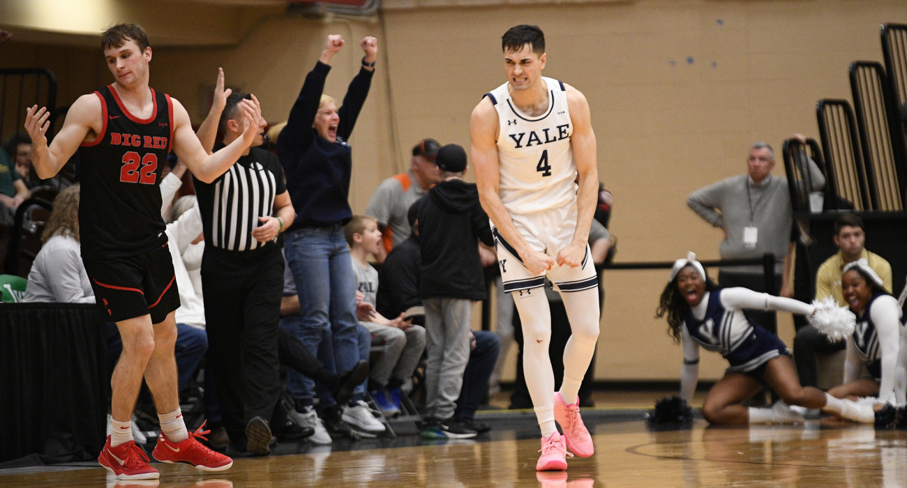 O Tζον Πουλακίδας, μαθητής στο Yale, Πηγή: Erica Denhoff/Icon Sportswire via Getty Images)