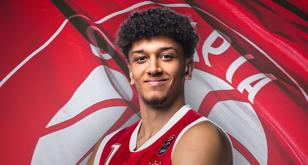 Παίκτης της Αρμάνι ο Κουίν Έλις