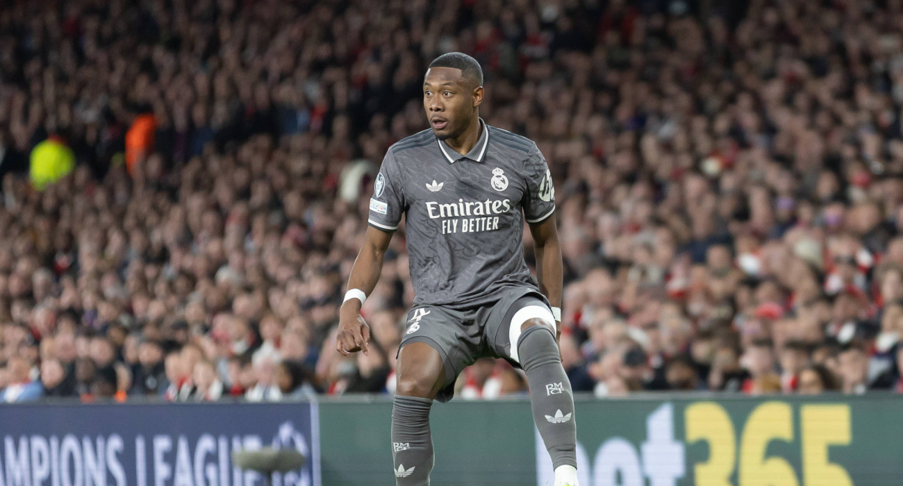 Ο Νταβίντ Αλάμπα με τη φανέλα της Ρεάλ Μαδρίτης / Πηγή: Imago