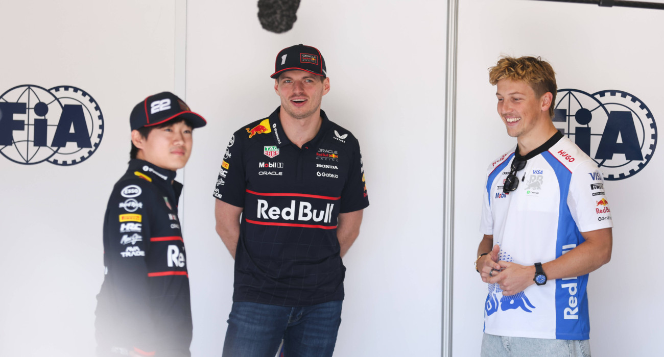 Ο Γιούκι Τσουνόντα, ο Μαξ Φερστάπεν και ο Λίαμ Λόσον/Πηγή: Imago