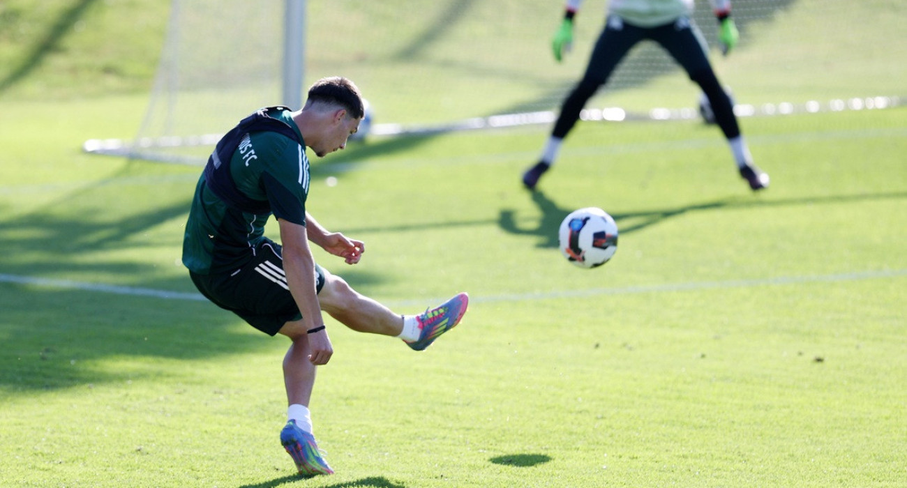 Το πρώτο τρομερό γκολ του 18χρονου Γιάννη Μπόκου στην απογευματινή προπόνηση - Πηγή: InTime