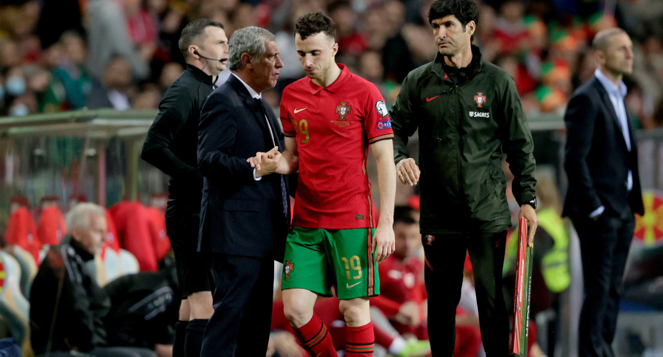 Το «χρυσό» παρελθόν του Φερνάντο Σάντος: Τα εκατομμύρια που συνεχίζουν να... τρέχουν