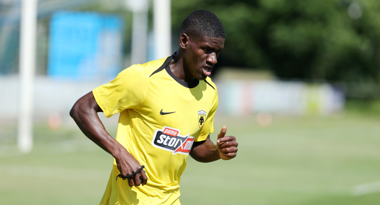 Ρέλβας, Μαρσιάλ και Ζίνι - Μεγαλώνει η παρέα της ΑΕΚ στην Ολλανδία (video)