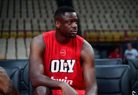 Φαλ: «Θέλω να παίξω, αλλά είναι δύσκολο να επανενταχθώ στο ρόστερ σε αυτό το σημείο της σεζόν»