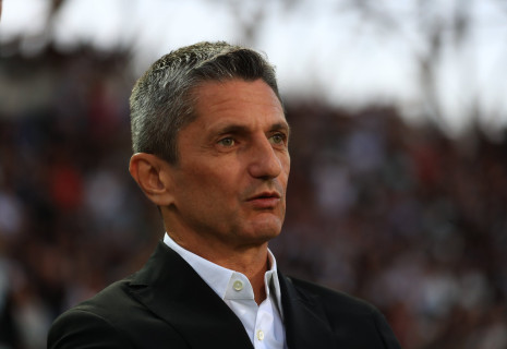 Ο Λουτσέσκου δίπλα στα παιδιά με σύνδρομο Down (vid+pic)