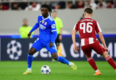 Στο κόλπο για Καμαβινγκά η Παρί Σεν Ζερμέν – Μπαίνουν δυνατά και ομάδες της Premier League