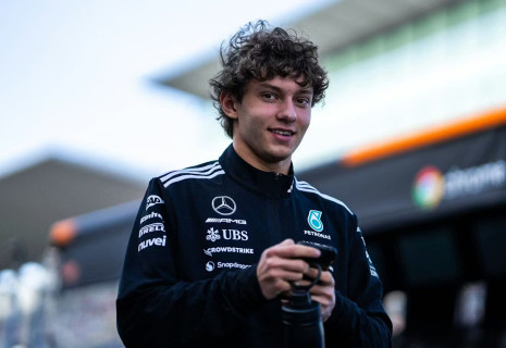 Αντονέλι: «Ξέρω ότι η Ferrari θα μειώσει τη διαφορά από τη Mercedes, αλλά δεν ανησυχώ ιδιαίτερα»