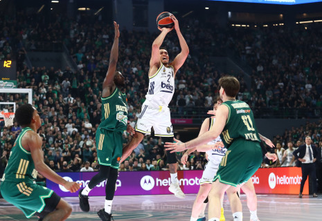 Η Φενέρμπαχτσε κυκλοφόρησε μπλουζάκια με το buzzer-beater του Μπόλντγουιν κόντρα στον Παναθηναϊκό