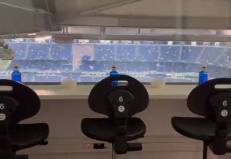 Ούτε στο ξενοδοχείο ούτε στον πάγκο: Από εκεί βλέπει ο Μουρίνιο το Ρεάλ Μαδρίτης-Μπενφίκα (video)