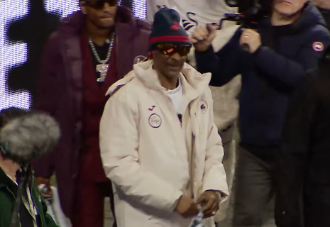 «Μύριζε παντού χόρτο έξω από τα αποδυτήρια» - Ο Snoop Dog προκάλεσε χαμό με την επίσκεψή του στη Σουόνσι