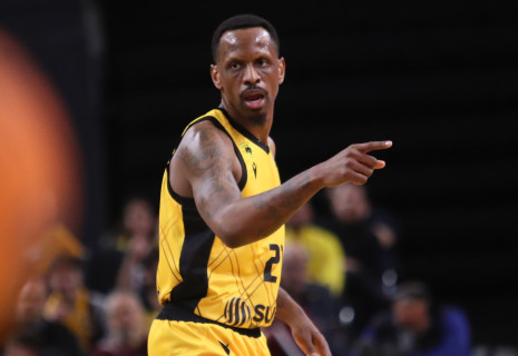 Ο Τζέιμς Νάναλι στο Athletiko: «Δεν υπάρχει όριο στο πόσο μακριά μπορεί να φτάσει η ΑΕΚ»