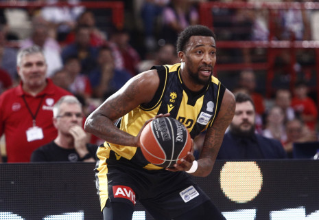 Συγκλονίζει πρώην παίκτης της ΑΕΚ: «Παράτησα τα πάντα γιατί ο 15χρονος γιος μου ήθελε να αυτοκτονήσει»