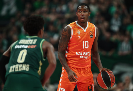 Βαλένθια ή ΝΒΑ: Ο Μουρ παραμένει «Νυχτερίδα» με... ειδικό όρο