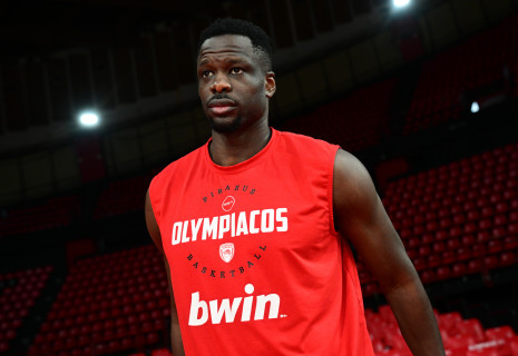 Με Φαλ η δωδεκάδα του Ολυμπιακού για το ματς με Βιλερμπάν