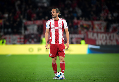 Ο Γιαζίτζι που το παλεύει με τον Ολυμπιακό