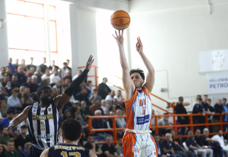 Τρομερή ανατροπή για τη Μεγαρίδα: Από το -9 στη νίκη μέσα σε 82 δευτερόλεπτα (video)