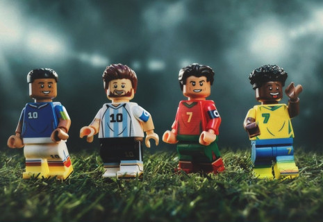 Μυθικά λεφτά: Πόσα πήραν οι Μέσι, Ρονάλντο, Εμπαπέ και Βινίσιους για τη διαφήμιση της Lego