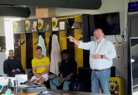 Η ομιλία Ηλιόπουλου στους παίκτες μετά την Ράγιο: «Από σήμερα είστε οι πολεμιστές μου - Οταν ακούν ΑΕΚ θα γίνεται σεισμός!» (video)