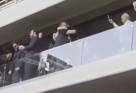 Οι έξαλλοι πανηγυρισμοί του Μάριου Ηλιόπουλου μετά το 3-0 επί του ΠΑΟΚ