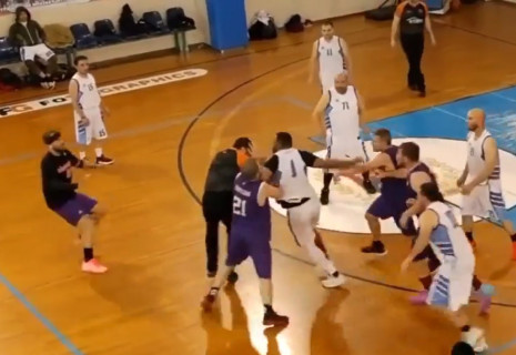 Χαμός σε εργασιακό πρωτάθλημα της Ρόδου: Ξύλο μεταξύ παίκτη και διαιτητή