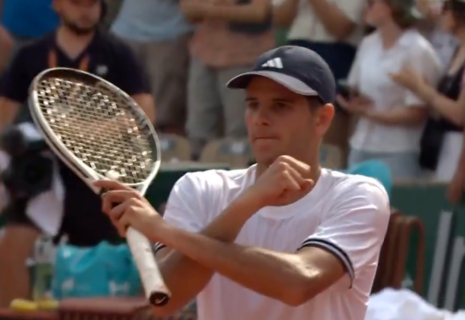 Ο Χόδαρ γράφει ιστορία στο Roland Garros με μοναδικό συνοδοιπόρο τον... συνονόματο πατέρα του