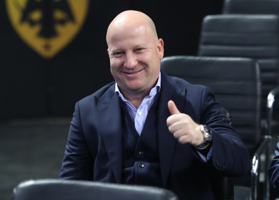 Αποθέωση για Νίκολιτς και ποδοσφαιριστές της ΑΕΚ στη Sunel Arena (video)