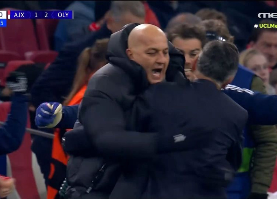 Οι έξαλλοι πανηγυρισμοί παικτών και τεχνικού επιτελείου του Ολυμπιακού μετά την πρόκριση (video)