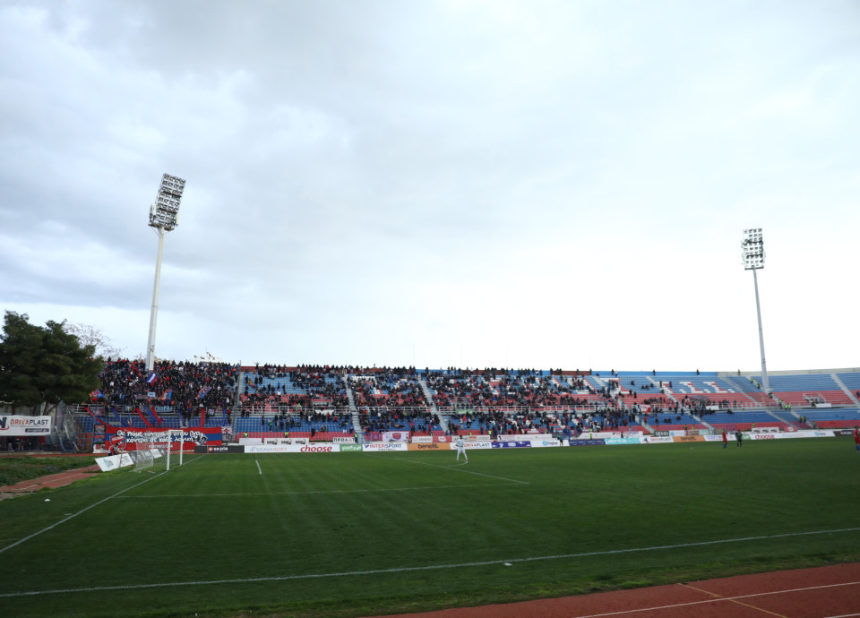 Σοκαριστική καταγγελία της ΠΑΕ Πανιώνιος: «Άγνωστος εκτόξευσε κροτίδα δυναμίτη - Κινδύνευσαν ζωές στη Νέα Σμύρνη» (video)