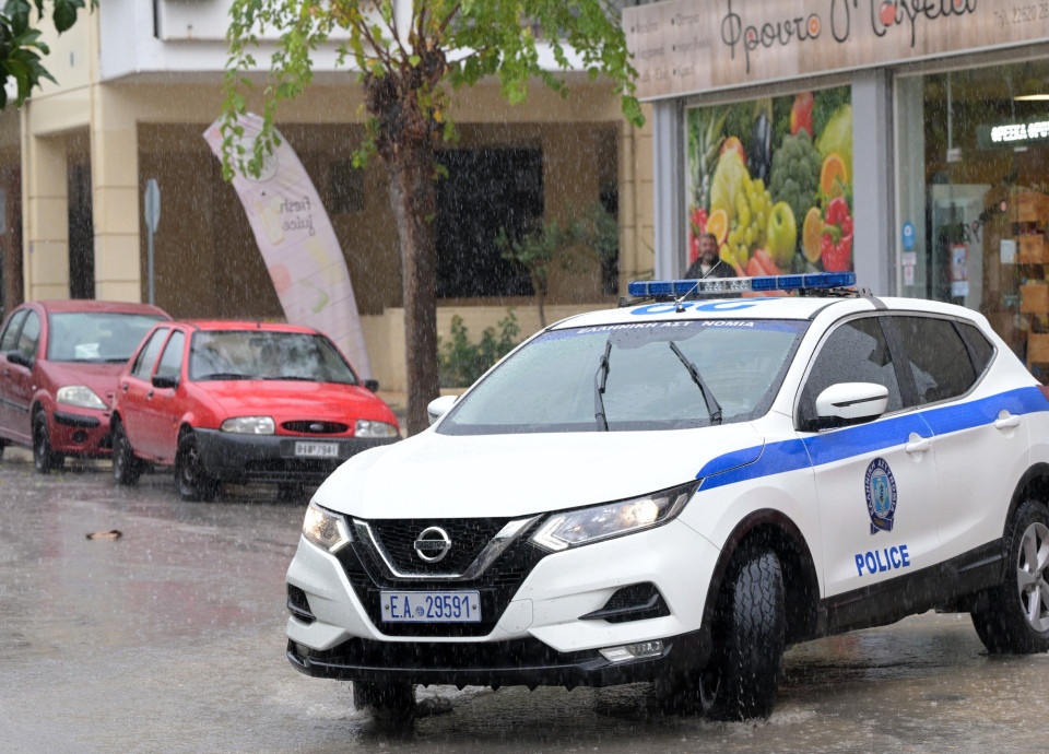 Συνελήφθη Έλληνας πρωταθλητής - Είχε 1,15 εκατ. ευρώ μετρητά  σε σακούλες στο πορτμπαγκάζ του αυτοκινήτου του