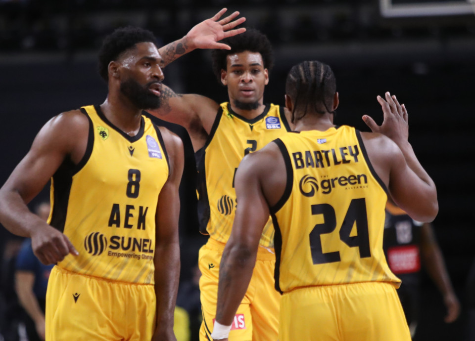 Συνεχίζεται η δουλειά στην ΑΕΚ με το μυαλό στη Μπανταλόνα