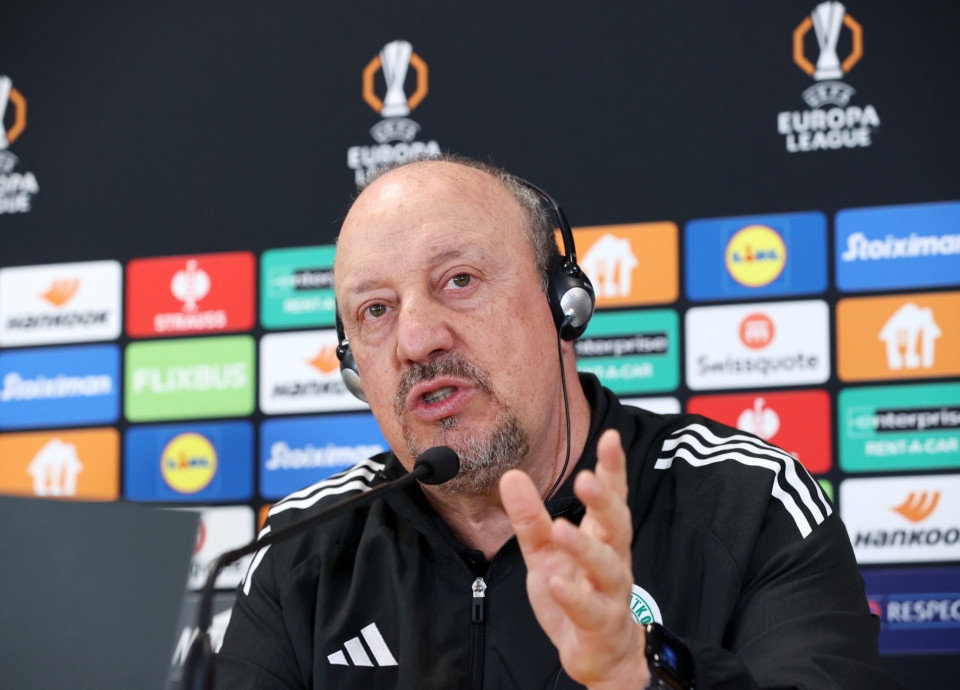 Μπενίτεθ: «Να δουλέψουμε όλοι μαζί ως ομάδα για να "χτυπήσουμε" την Μπέτις»