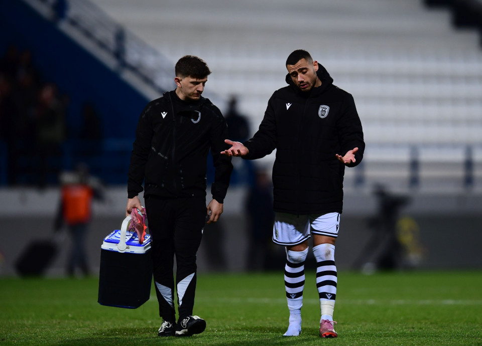 Εξαιρετικά αμφίβολος ο Γιακουμάκης για το ντέρμπι με τον Ολυμπιακό