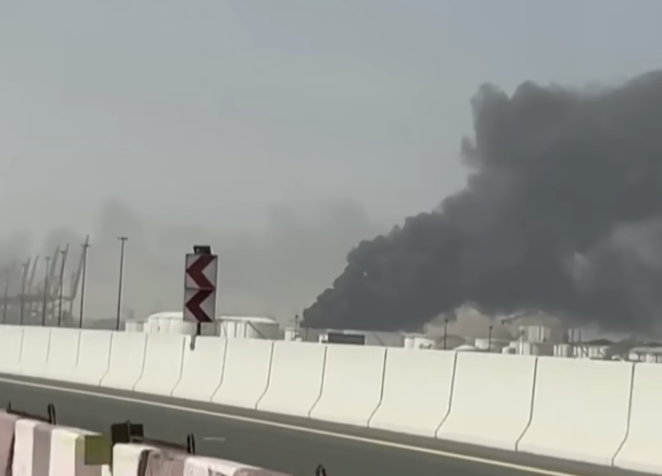 Στόχοι Ιρανικών πυραύλων διυλιστήρια πετρελαίου κοντά στις πίστες σε Μπαχρέιν και Σαουδική Αραβία