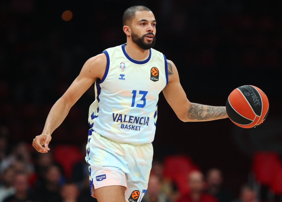 Εκτός πλάνων της Βαλένθια για τη νέα σεζόν ο Τόμσον - Τον «γλυκοκοιτάζει» η Μιλάνο