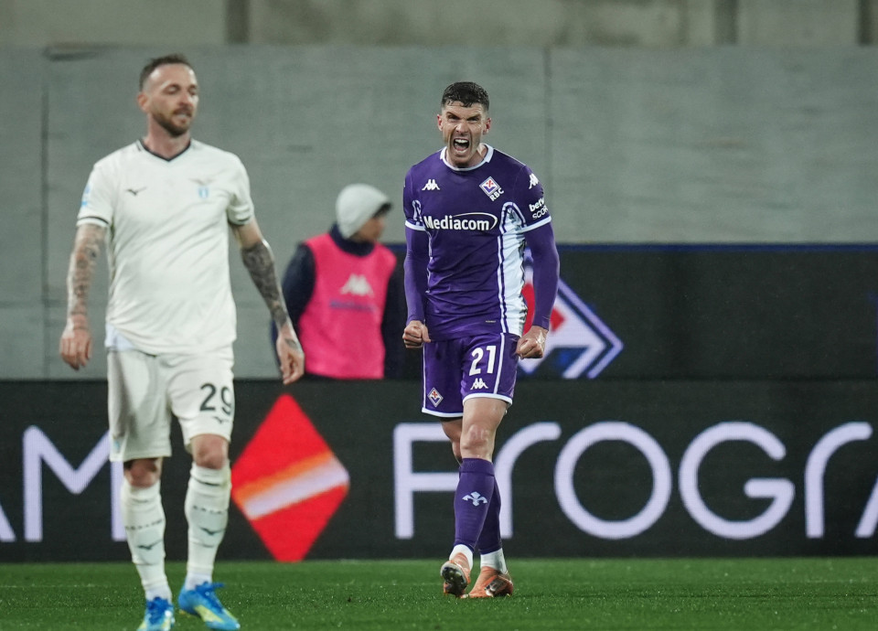 Η Φιορεντίνα πήρε νίκη... χρυσάφι κόντρα στη Λάτσιο και έκανε αποφασιστικό βήμα για την παραμονή