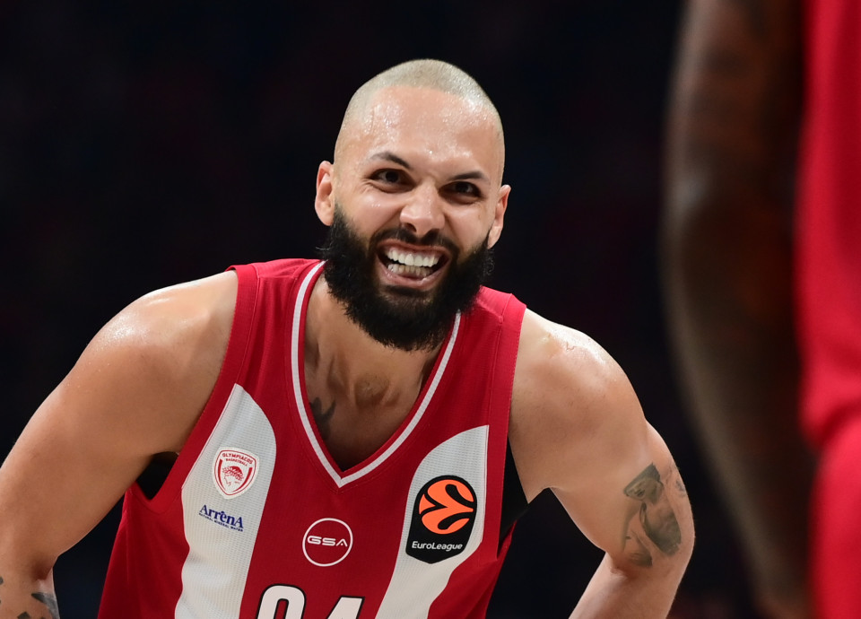 Ο Ολυμπιακός έλαμπε περισσότερο από τα αστέρια του ΝΒΑ