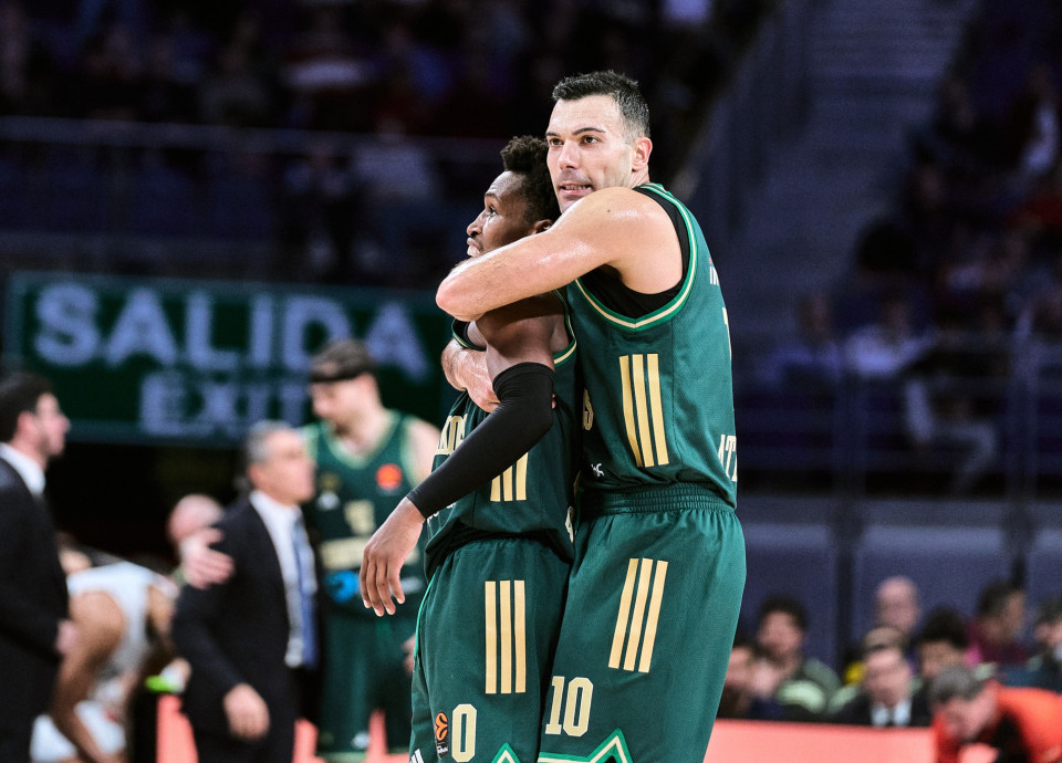 Με το μυαλό του Σλούκα... επί δώδεκα