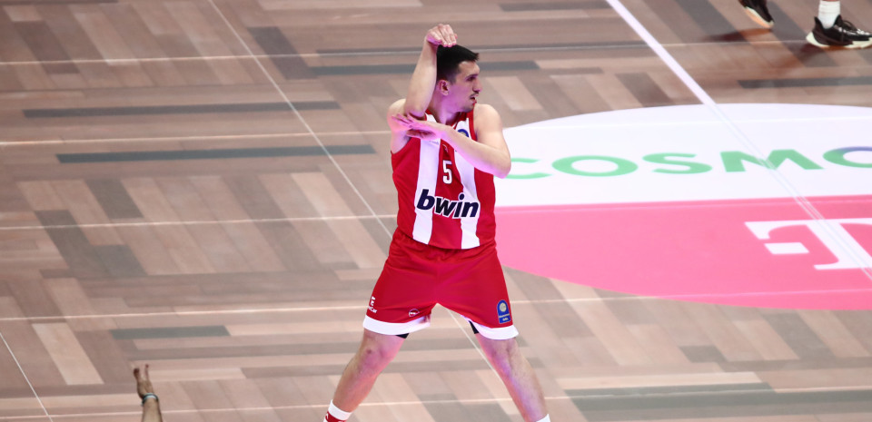 Ο Λαρεντζάκης «ντύθηκε» Ντόρσεϊ και ο Ολυμπιακός πήρε το επεισοδιακό ντέρμπι με τον Παναθηναϊκό